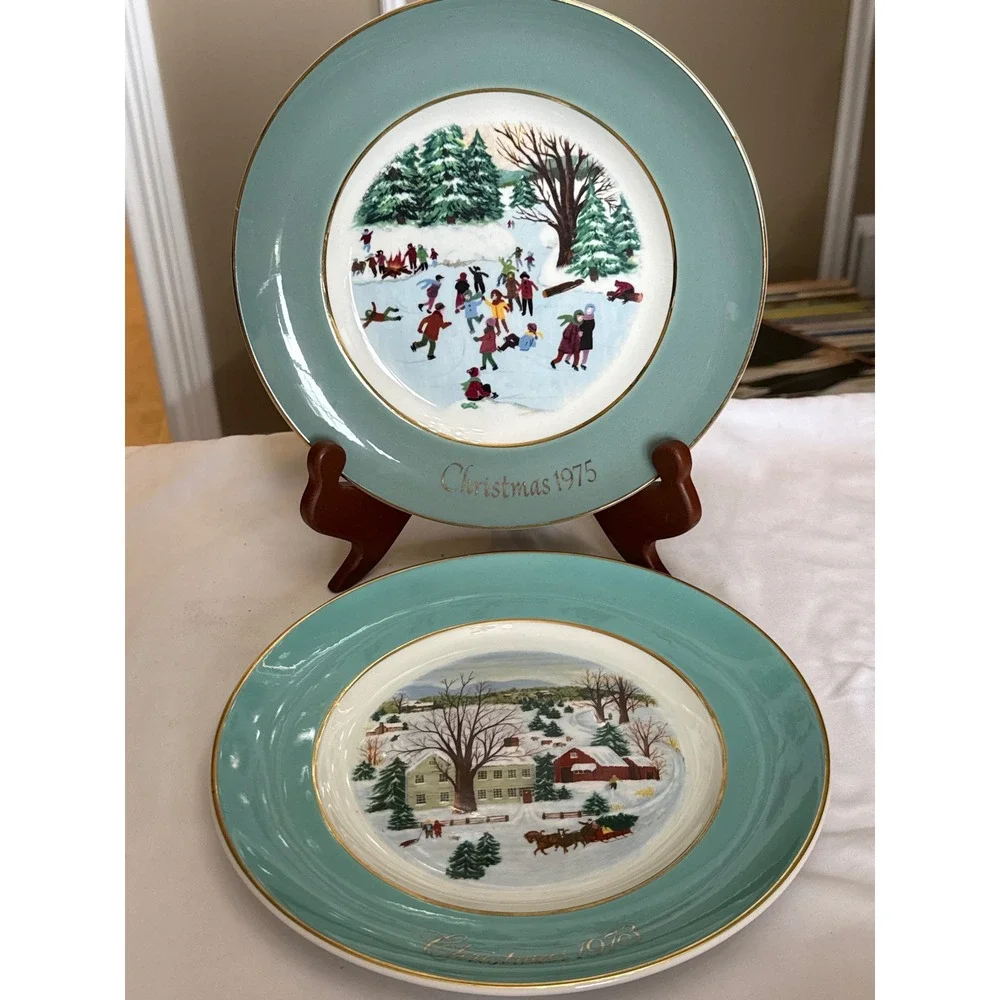 Avon Christmas Plates 1973 First Edition 1975 Enoch Wedgwood England Set of 2
